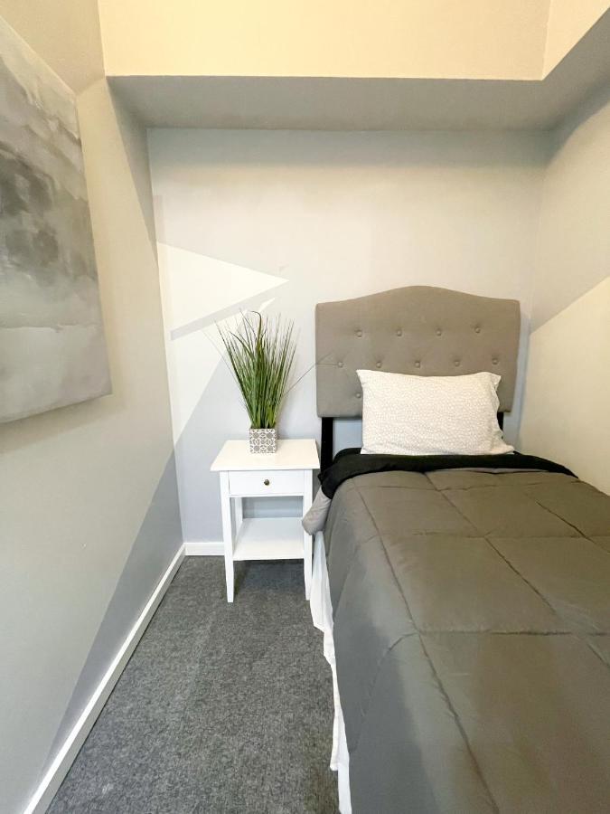 Wrigleyville Friends Unit - 5Bdrm Chicago Exterior foto